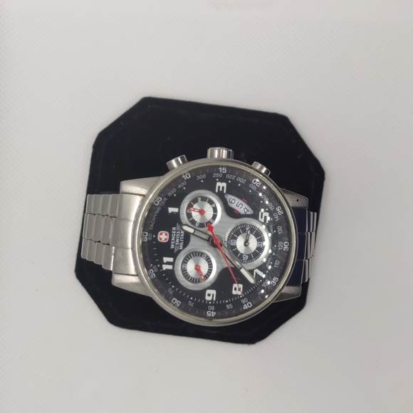 Wenger 7912x/t Quartz Watch